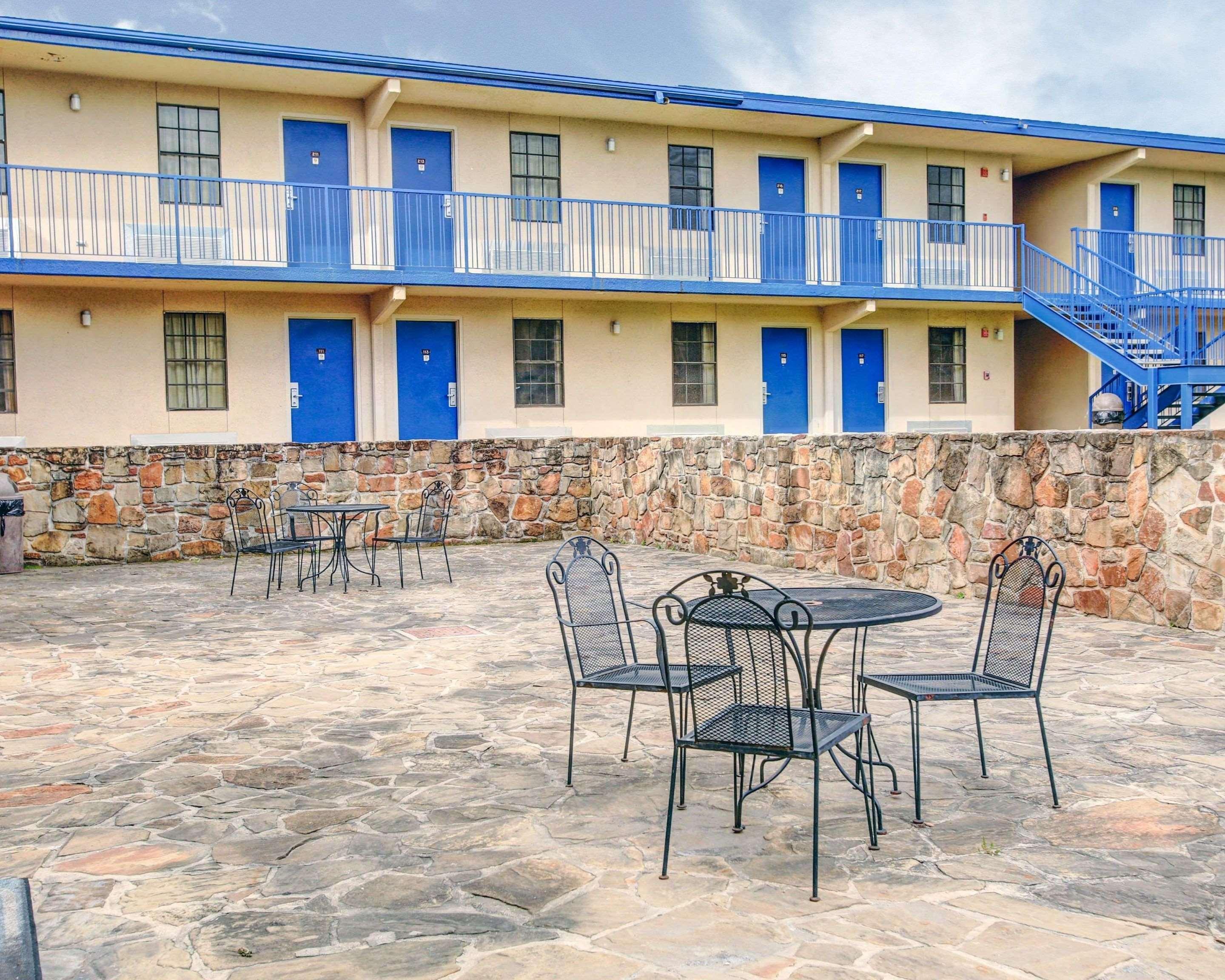 Rodeway Inn New Braunfels Buitenkant foto