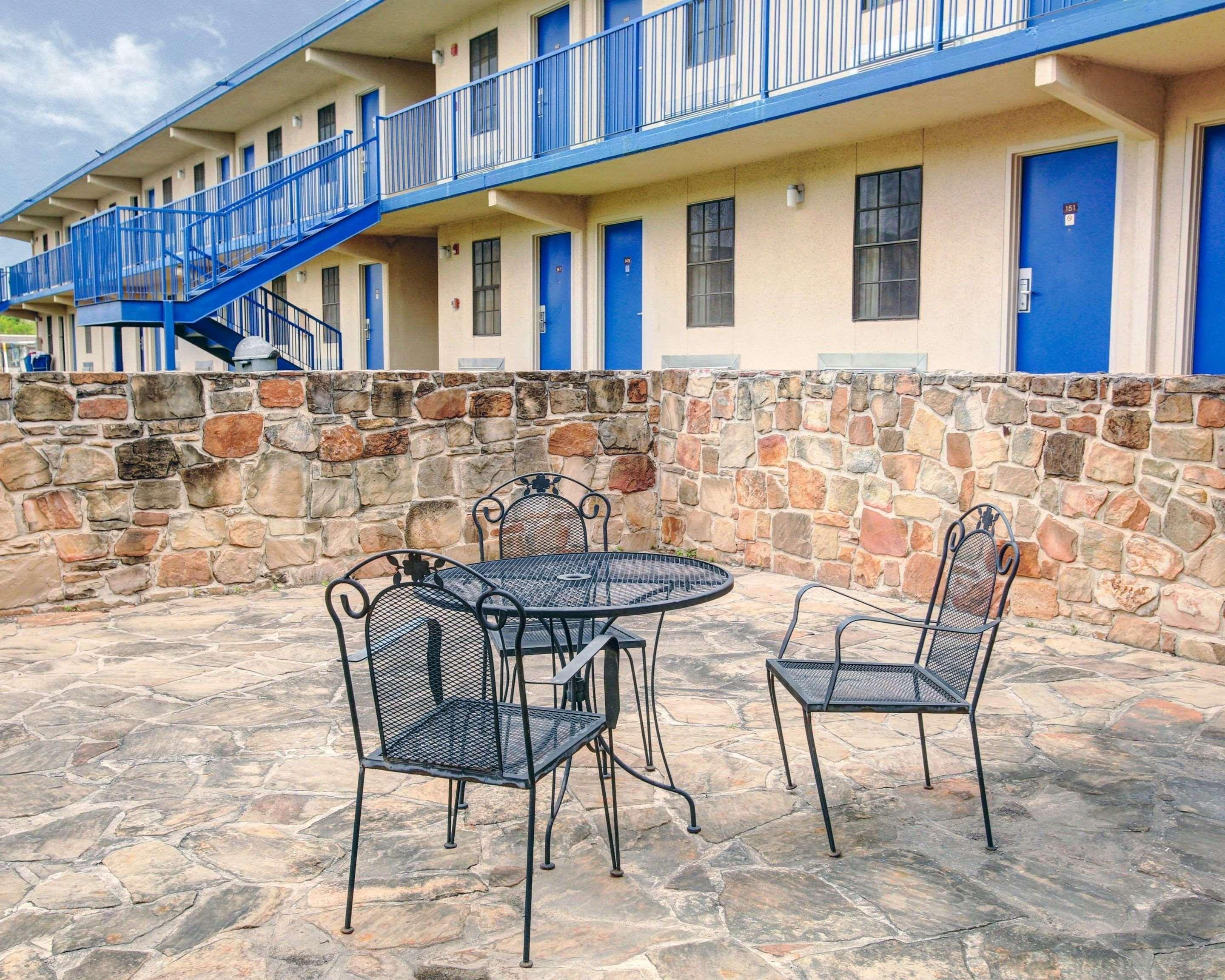 Rodeway Inn New Braunfels Buitenkant foto