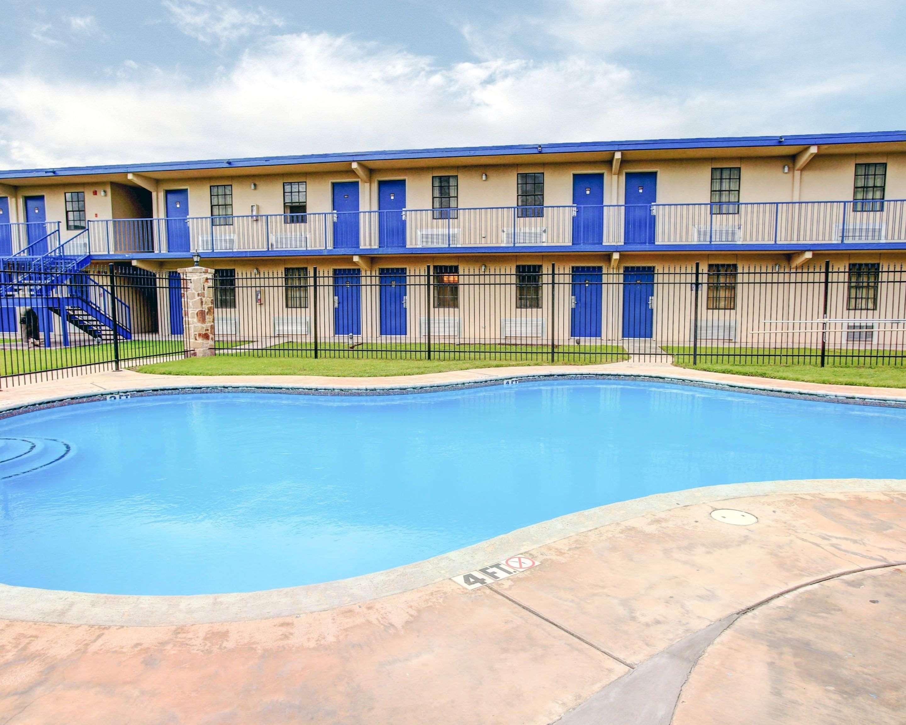 Rodeway Inn New Braunfels Buitenkant foto